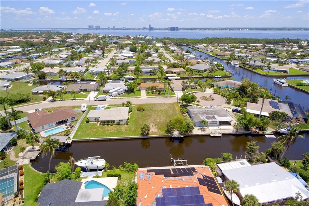 4425 N Gulf CIR, NORTH FORT MYERS FL 33903