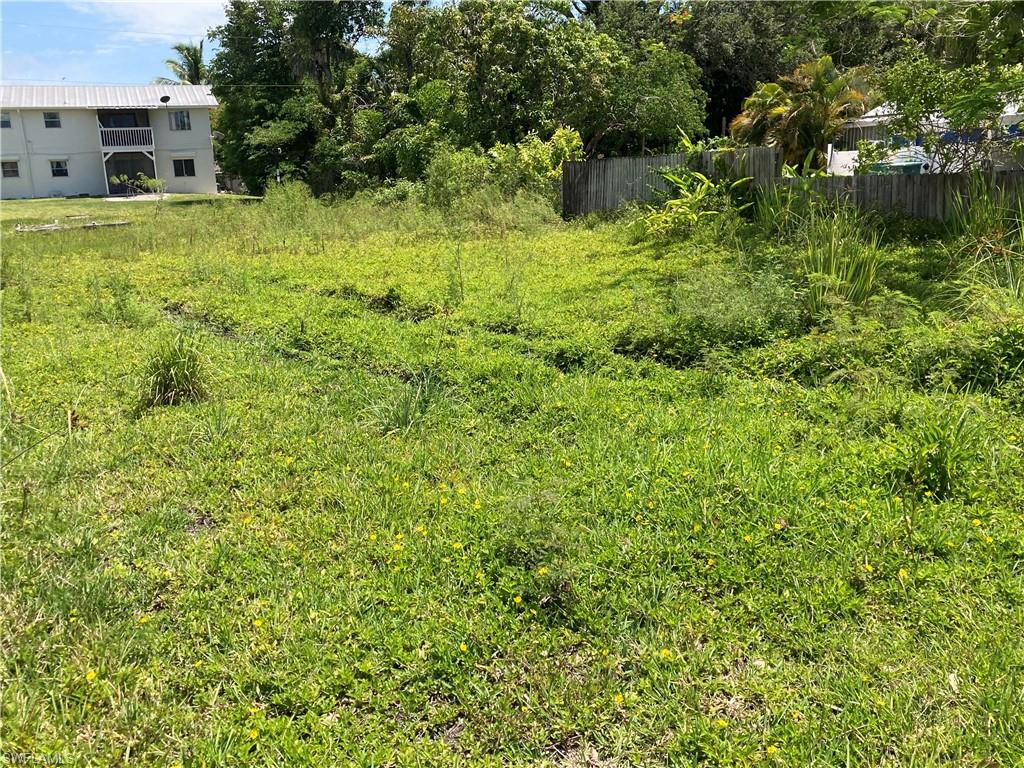 125 LEE ST, NAPLES FL 34112