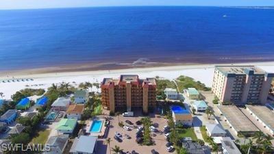 600 Estero BLVD 304