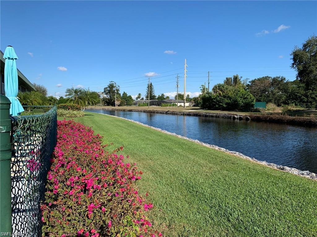 600 Valley Stream DR # F2, NAPLES FL 34113