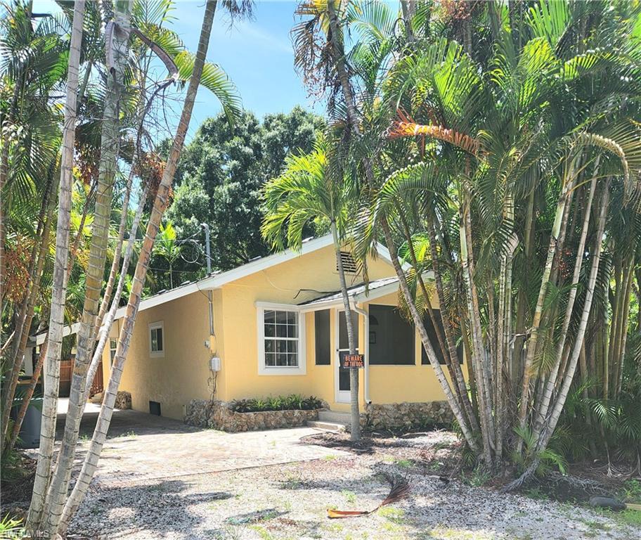 2780 Weeks AVE, NAPLES FL 34112