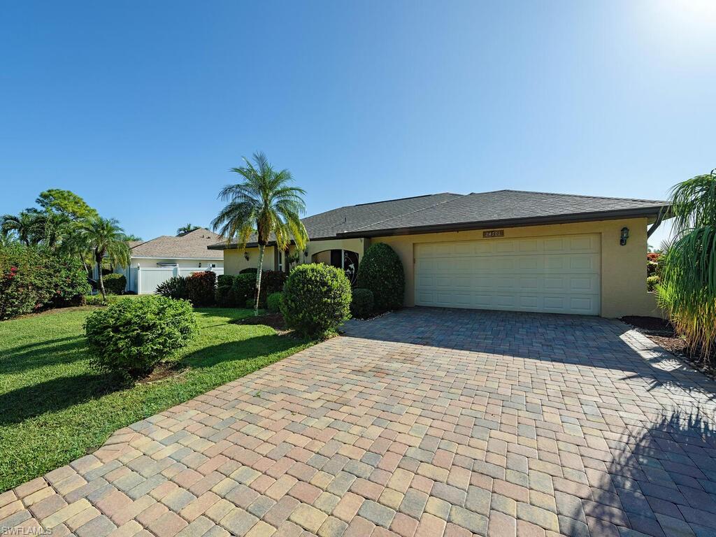 24701 Paradise RD, BONITA SPRINGS FL 34135