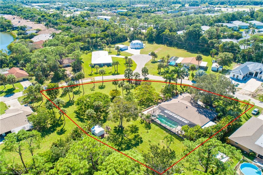 28032 Oak LN, BONITA SPRINGS FL 34135