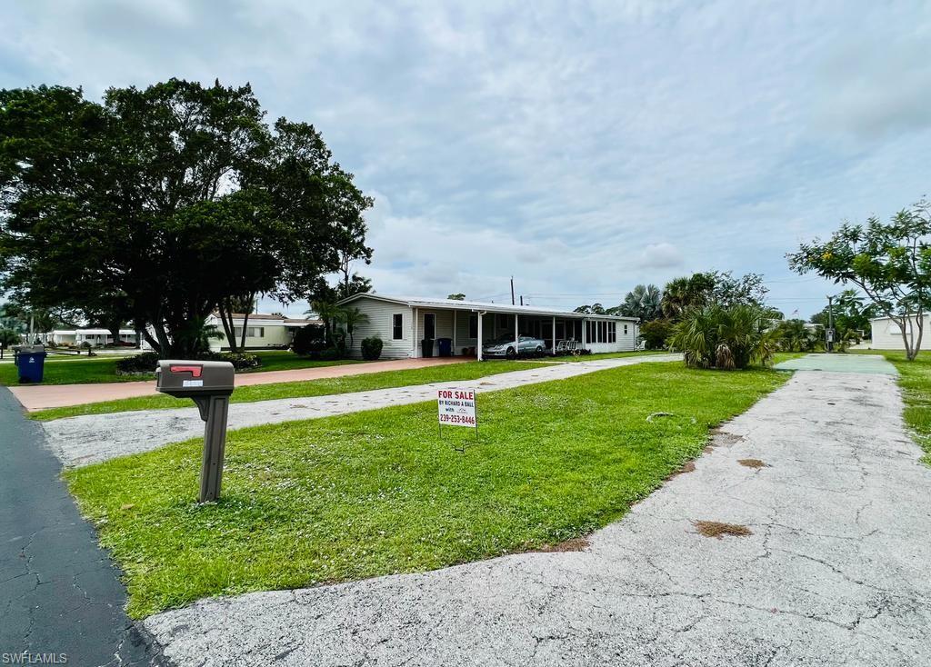 27434 Bourbonniere DR, BONITA SPRINGS FL 34135