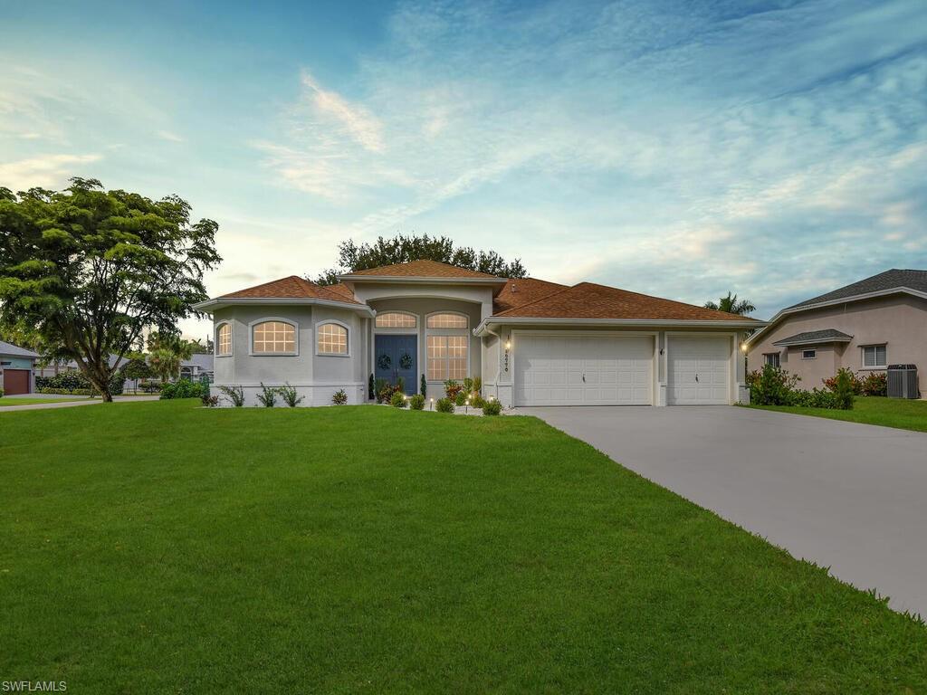 20770 Groveline CT, ESTERO FL 33928