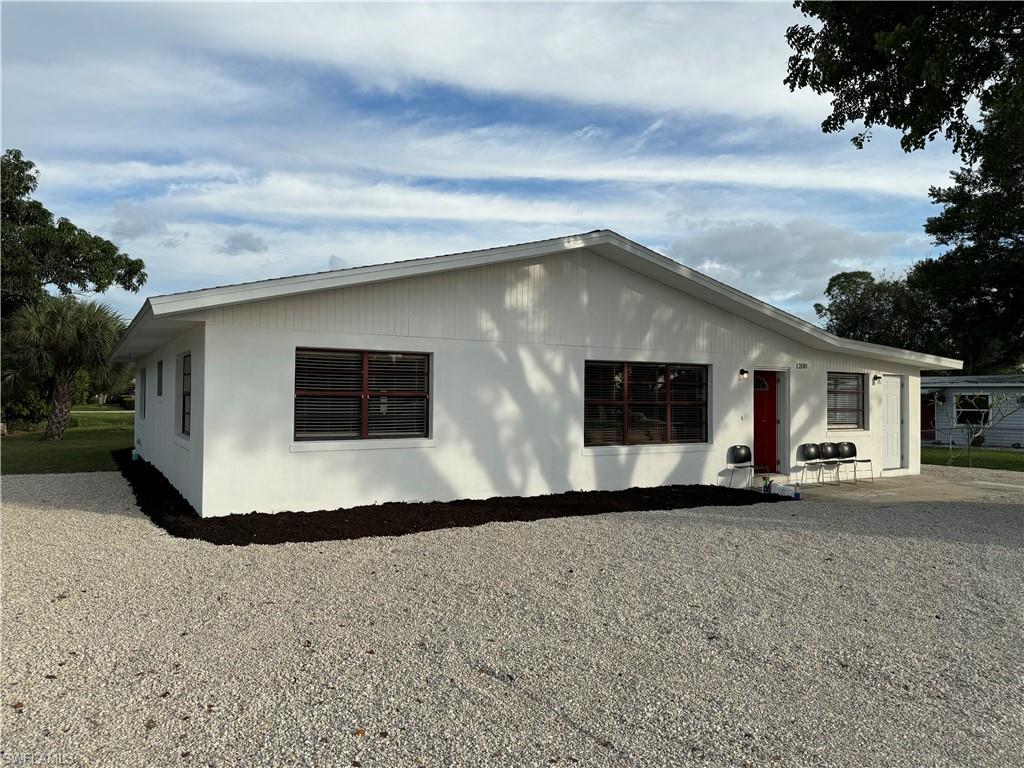 1200 Patterson RD, CAPE CORAL FL 33909