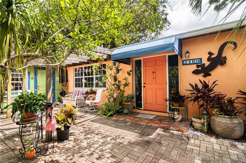 2460 14th ST N, NAPLES FL 34103
