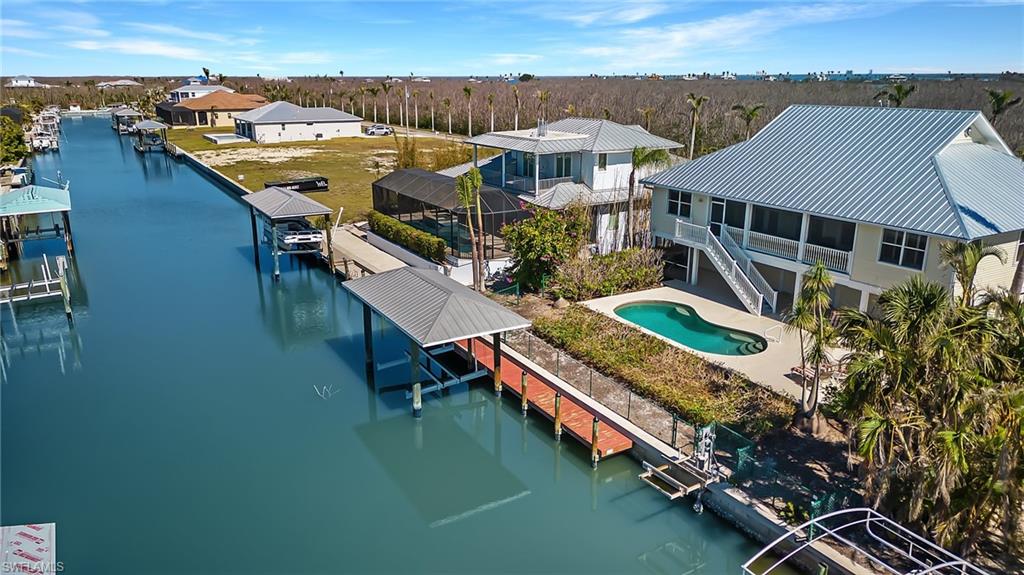 2321 Macadamia LN, ST. JAMES CITY FL 33956