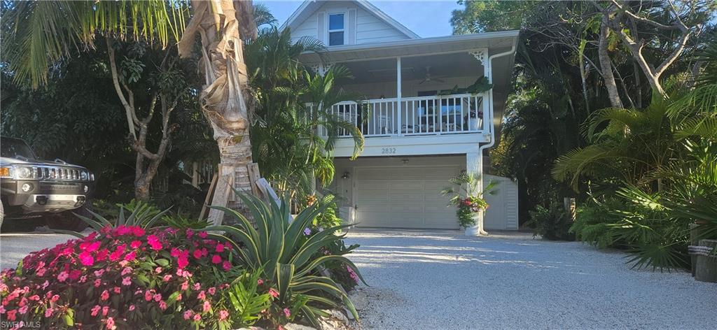 2832 Weeks AVE, NAPLES FL 34112