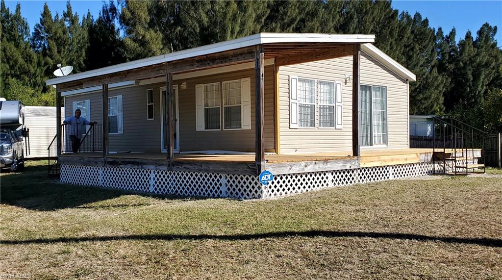 4998 Curlew DR, ST. JAMES CITY FL 33956