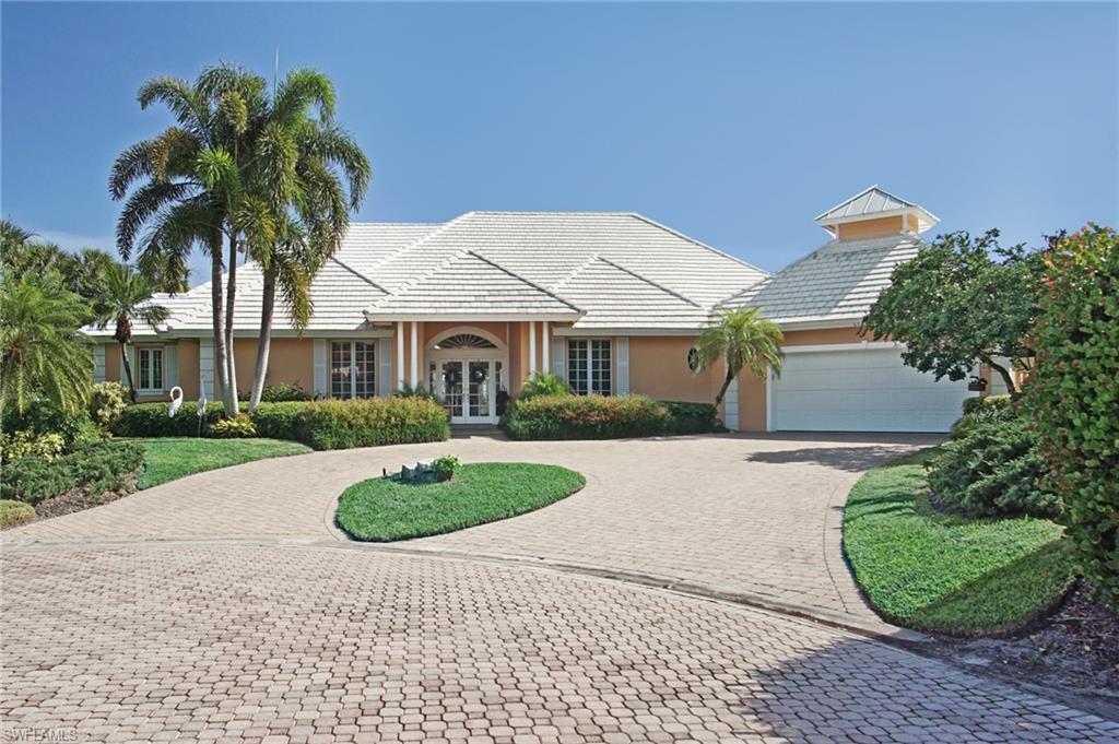 692 Ardmore LN, NAPLES FL 34108