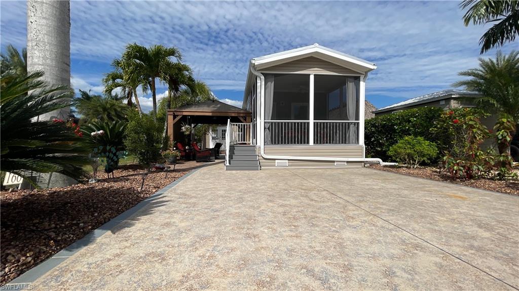 10207 Yellow Top TRL, FORT MYERS FL 33905