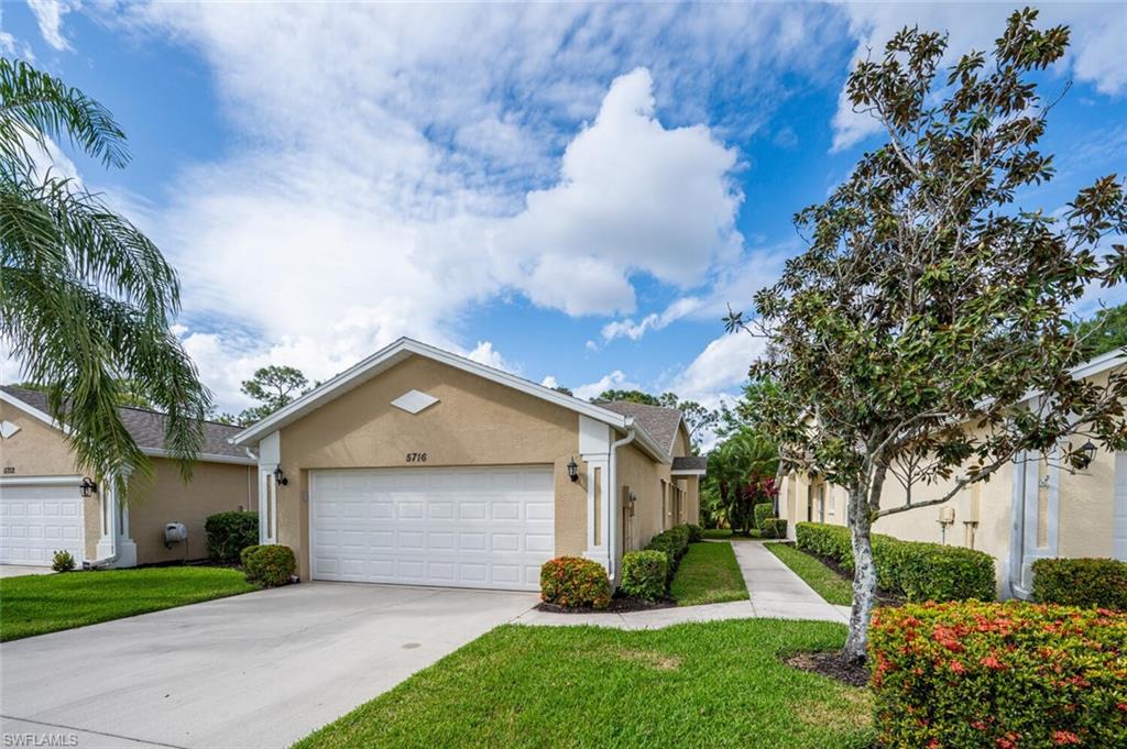 5716 Greenwood CIR # 50, NAPLES FL 34112