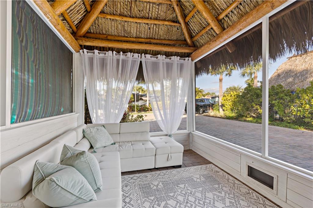 825 River View DR, EVERGLADES CITY FL 34139