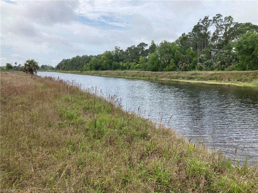 16051 10 Mile DR, FORT MYERS FL 33912