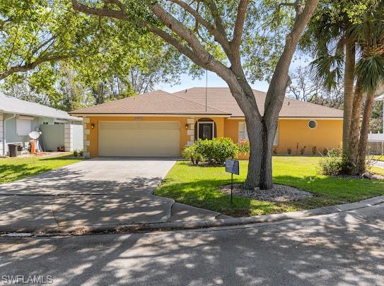 2560 11th CIR N, NAPLES FL 34103