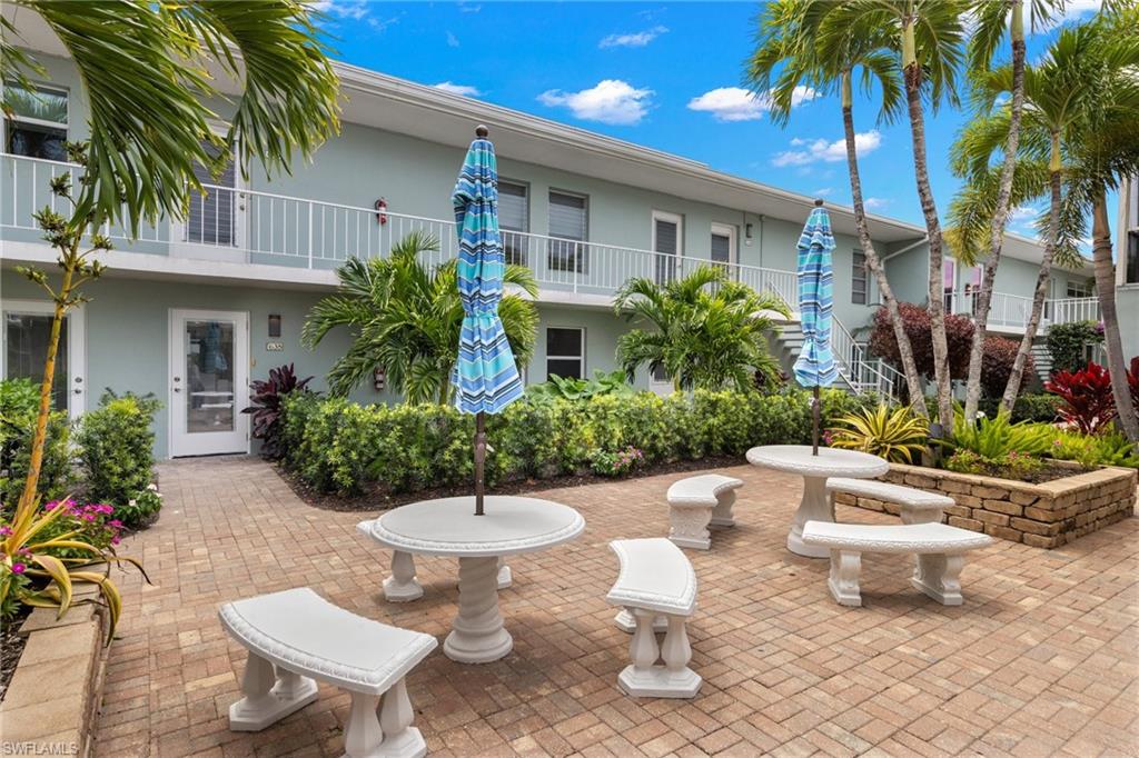 635 12th AVE S # 635, NAPLES FL 34102
