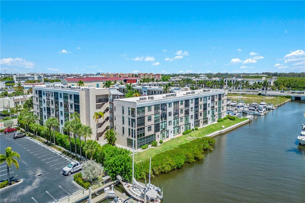 807 River Point DR # 105D, NAPLES FL 34102