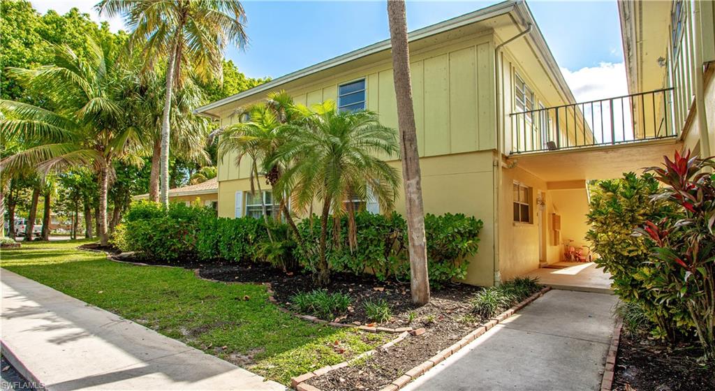 1201 Solana RD # 9, NAPLES FL 34103