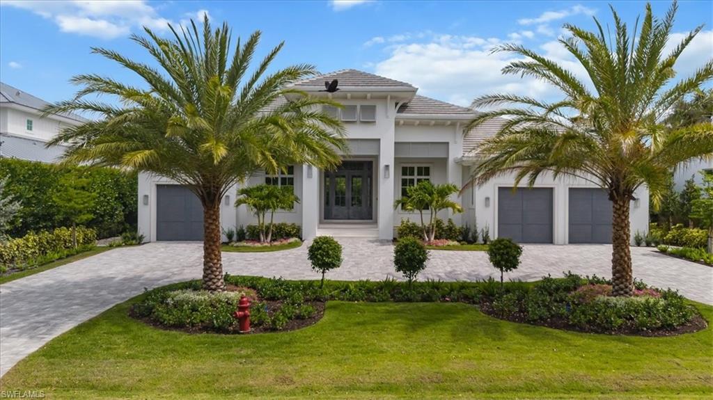 375 Bow Line DR, NAPLES FL 34103