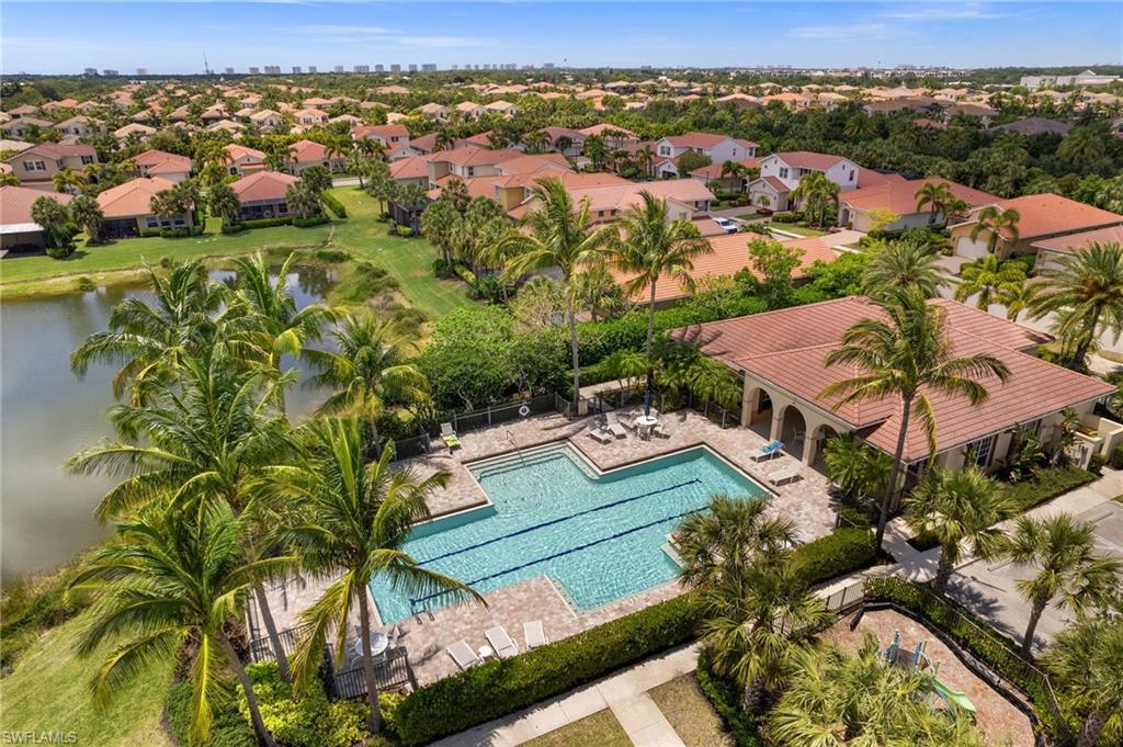13579 Manchester WAY, NAPLES FL 34109