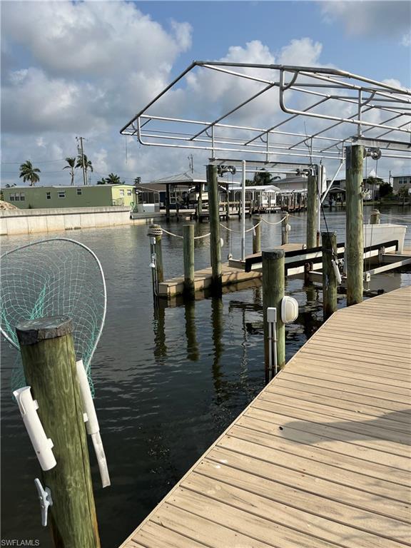 2561 Cay CV, MATLACHA FL 33993