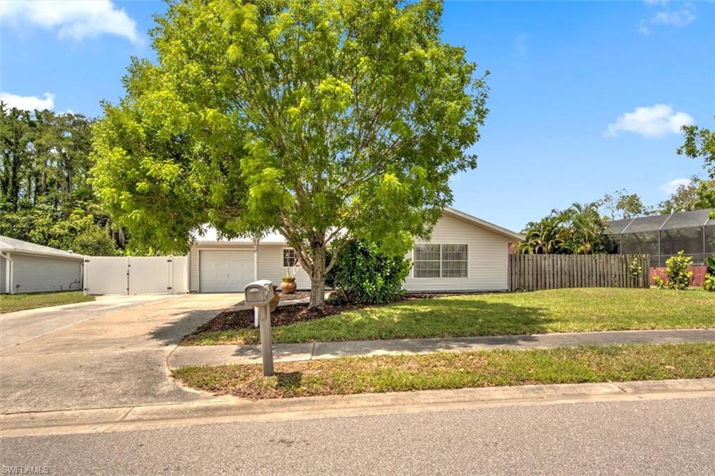 15702 Coral Vine LN, FORT MYERS FL 33905