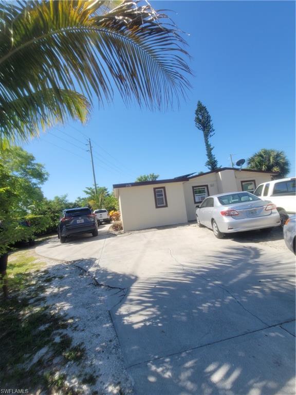 2570 Hunter TER, FORT MYERS FL 33901