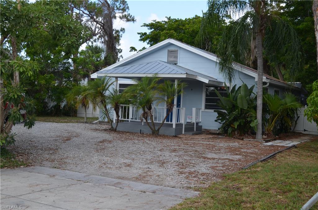 4606 Lombardy LN, NAPLES FL 34112