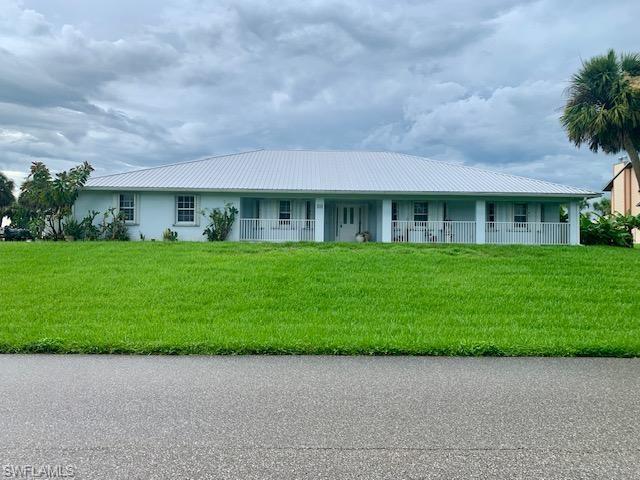 1047 Caloosahatchee DR