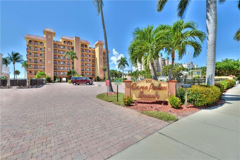 600 Estero BLVD 106