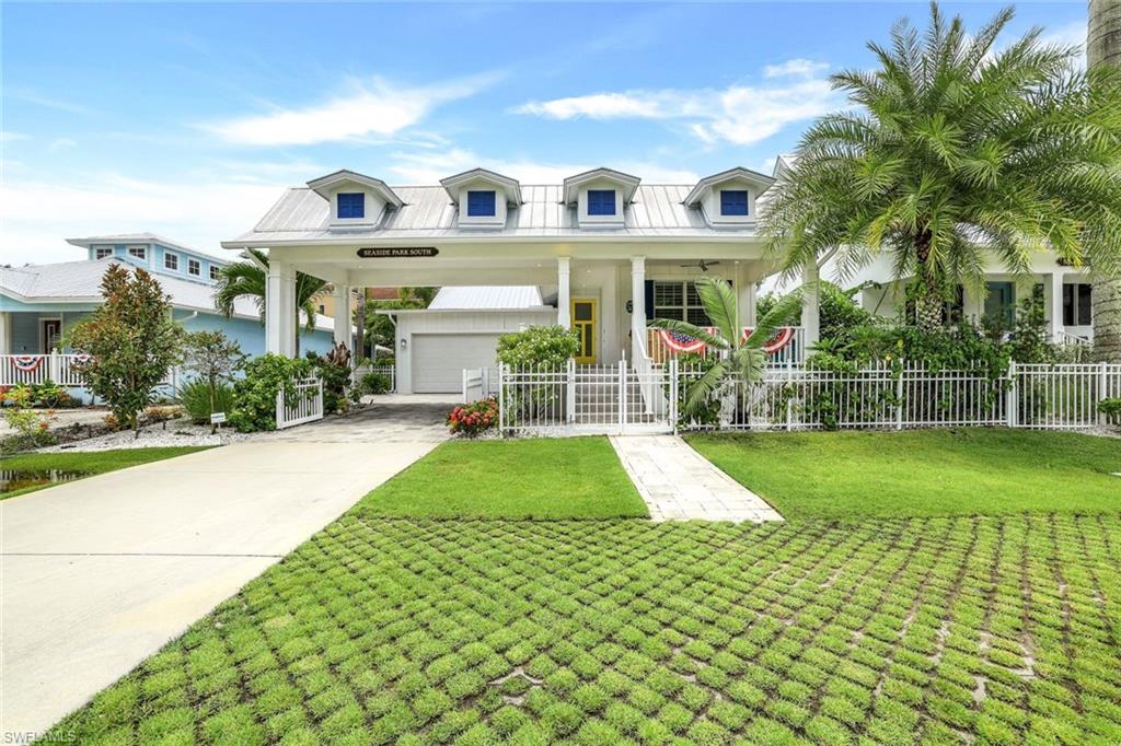 158 Jeepers DR, NAPLES FL 34112