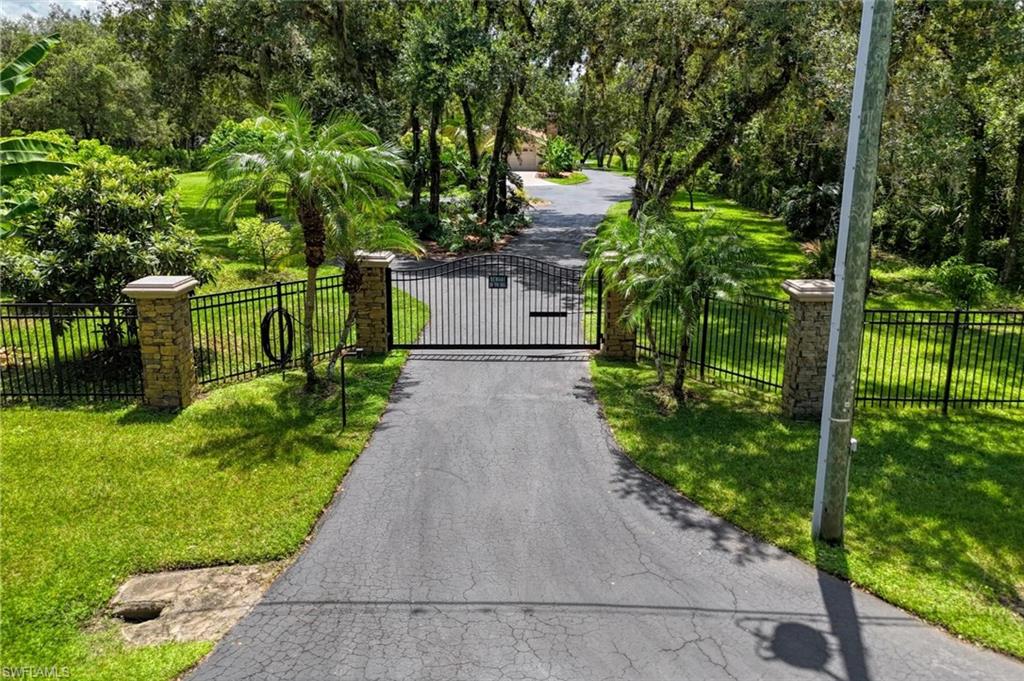 17260 Frank RD, ALVA FL 33920