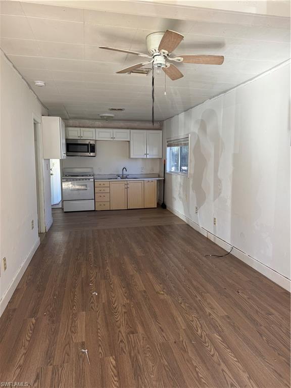 9991 Connecticut ST, BONITA SPRINGS FL 34135