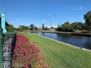 600 Valley Stream DR # F8, NAPLES FL 34113