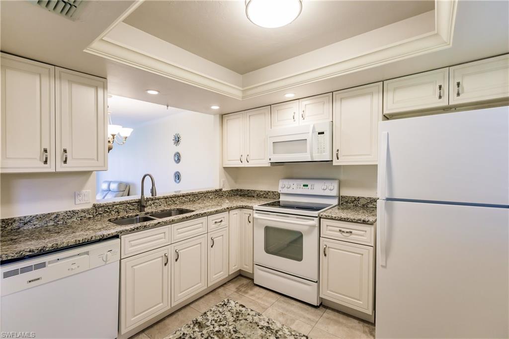 8715 Charter Club CIR # 2, FORT MYERS FL 33919