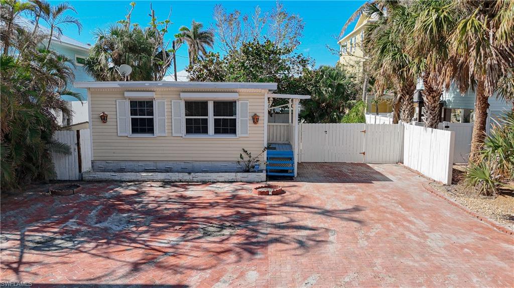 159 Delmar AVE, FORT MYERS BEACH FL 33931