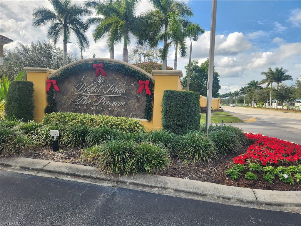 7542 Bristol CIR, NAPLES FL 34120