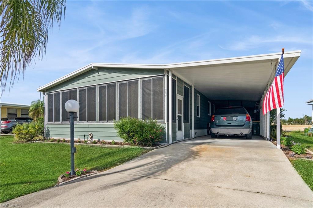 204 Grosbeak LN, NAPLES FL 34114