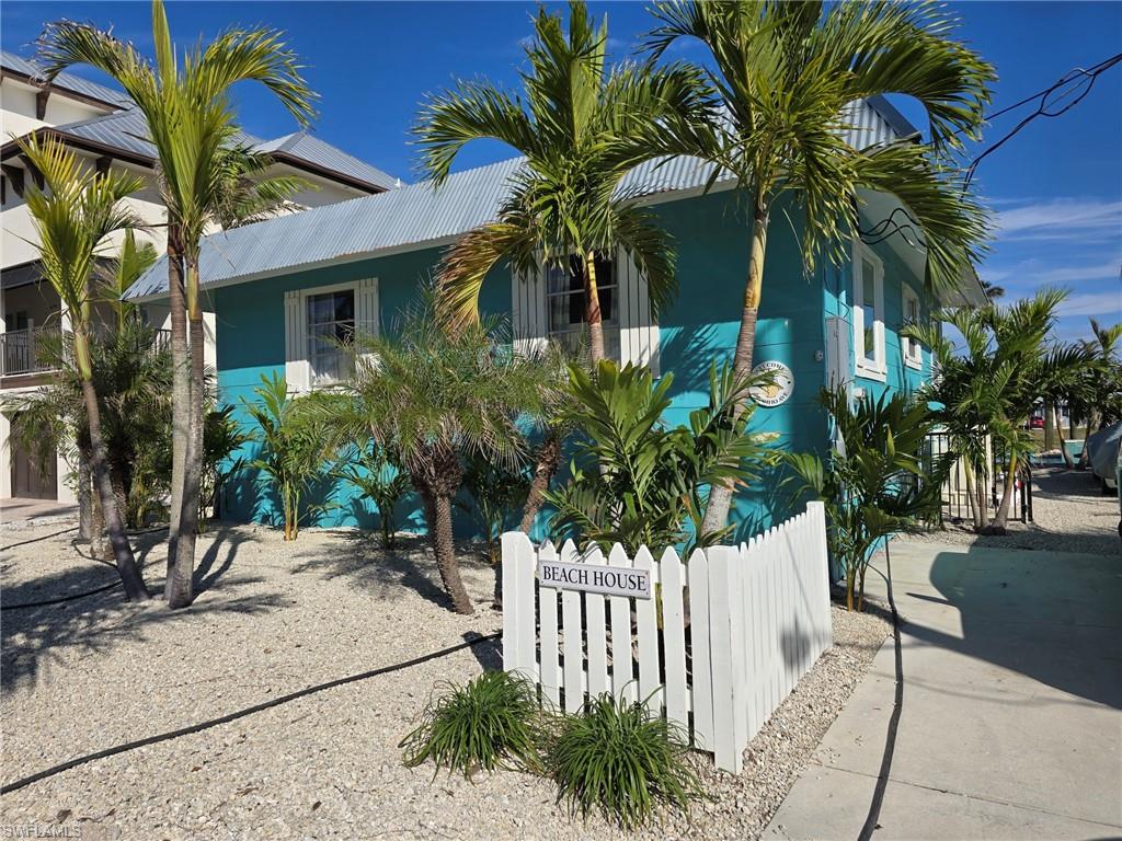 262 Ohio AVE, FORT MYERS BEACH FL 33931