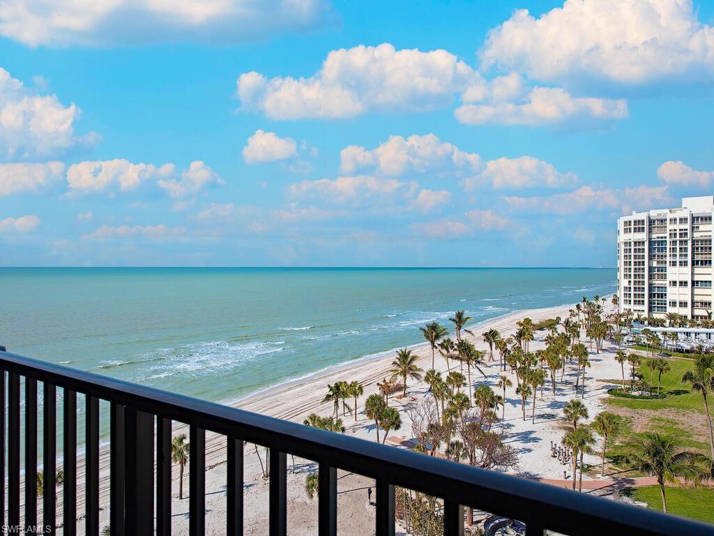 4005 Gulf Shore BLVD N # 903, NAPLES FL 34103