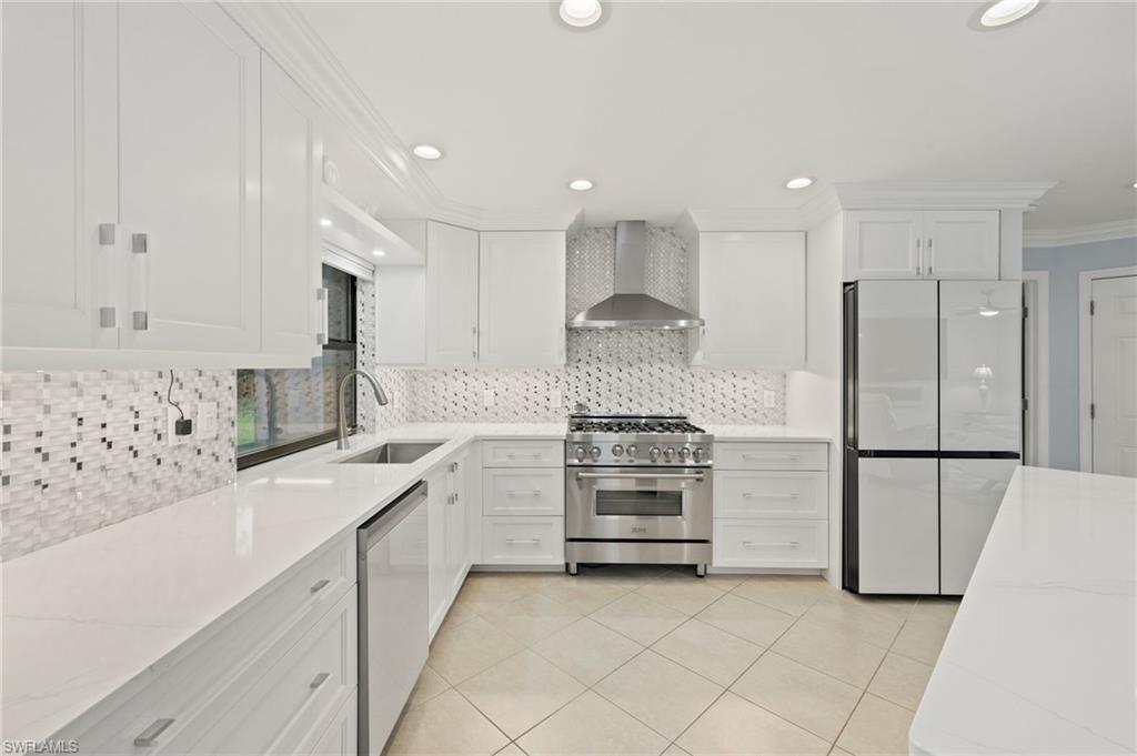 681 Astarias CIR, FORT MYERS FL 33919
