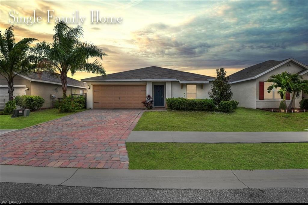 10545 Crossback LN, LEHIGH ACRES FL 33936
