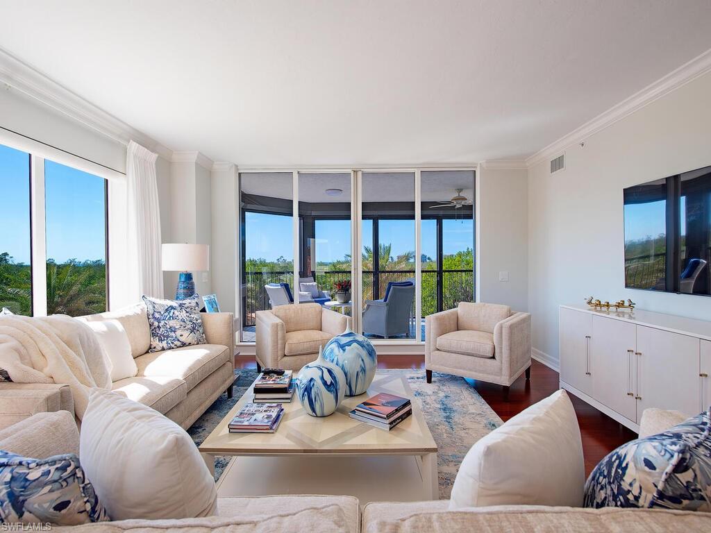 7425 Pelican Bay BLVD # 301, NAPLES FL 34108