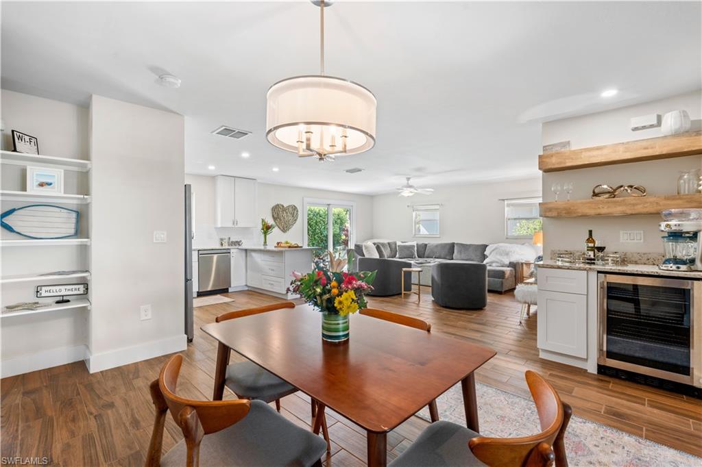 3 Crooked LN # 23, NAPLES FL 34112