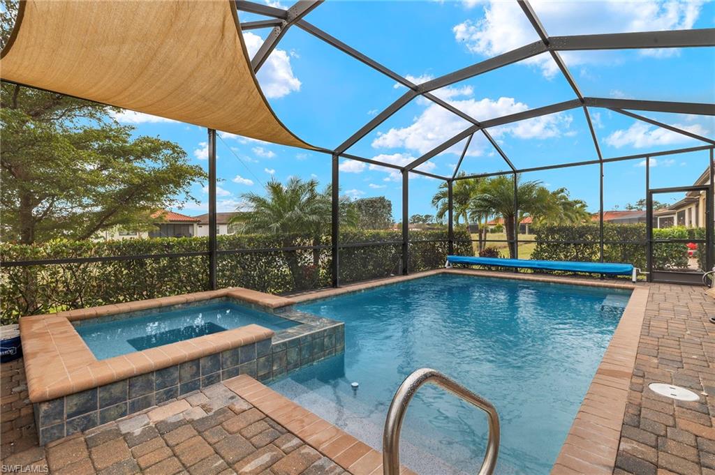 1607 Marton CT, NAPLES FL 34113