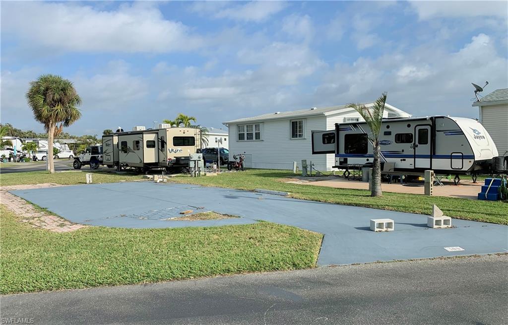 19681 Summerlin #300F RD, FORT MYERS FL 33908