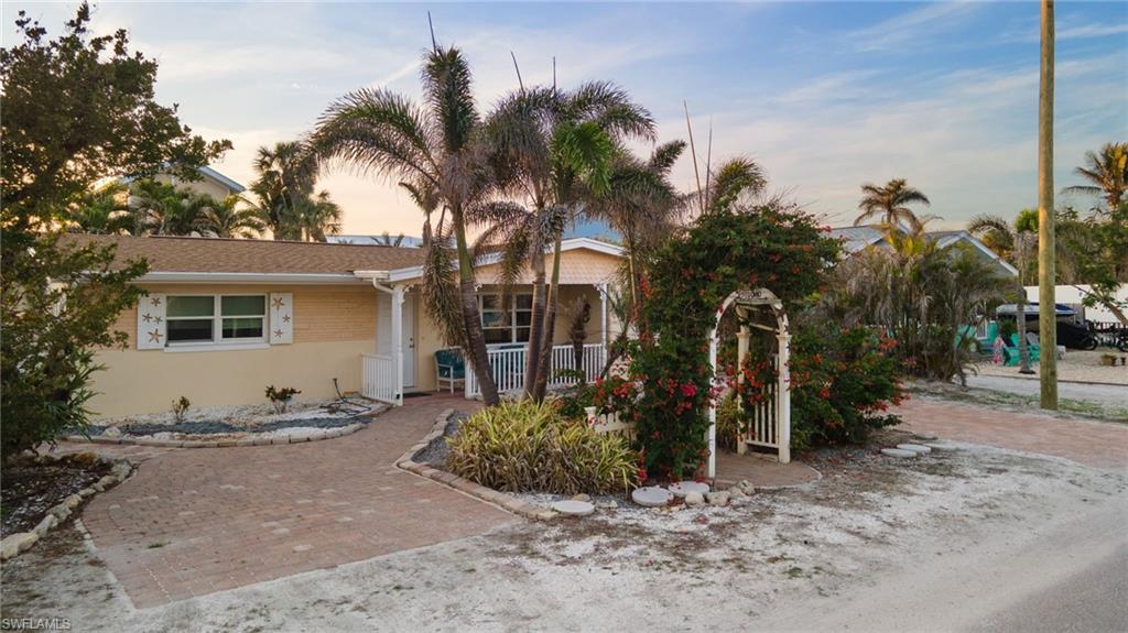 239 Ohio AVE, FORT MYERS BEACH FL 33931