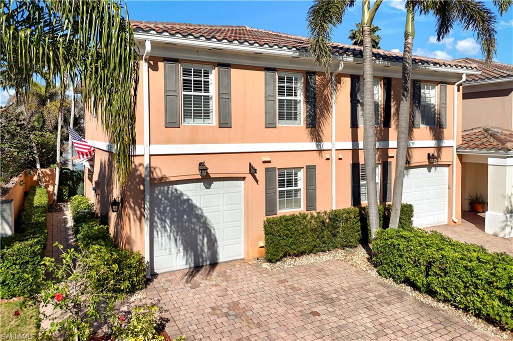 5509 Cove CIR, NAPLES FL 34119