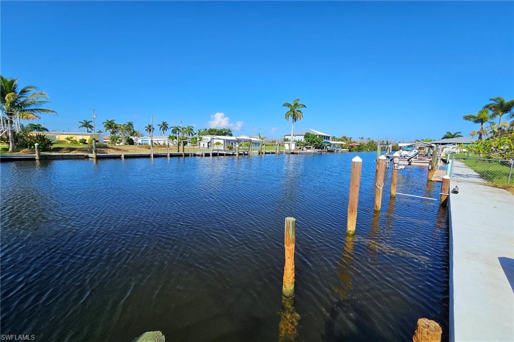 3883 Coconut DR, ST. JAMES CITY FL 33956